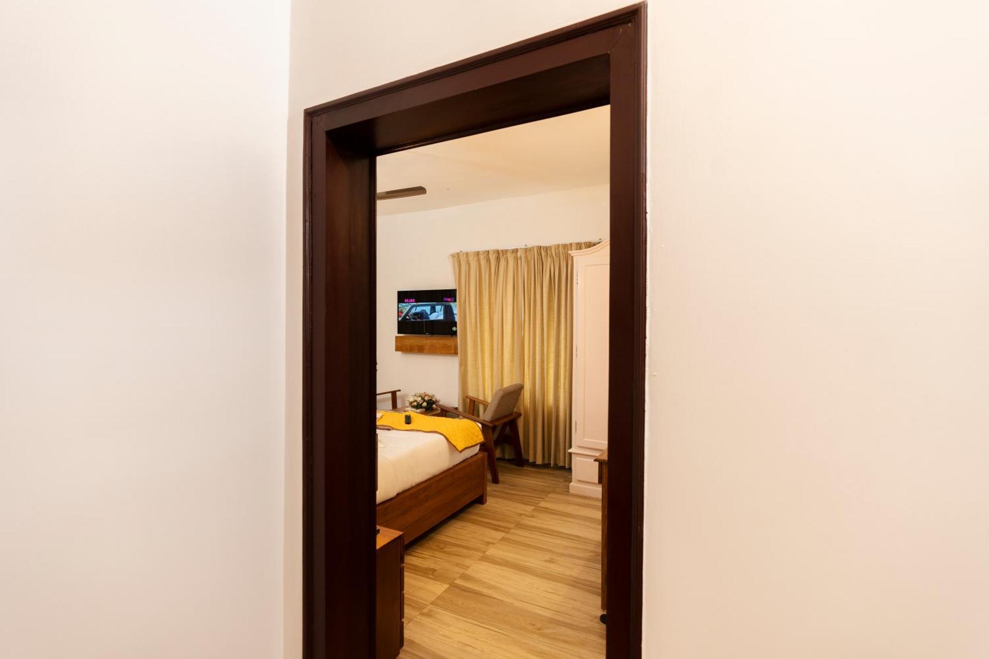 Kochi Solo Inn By Hawk Hospitality מראה חיצוני תמונה