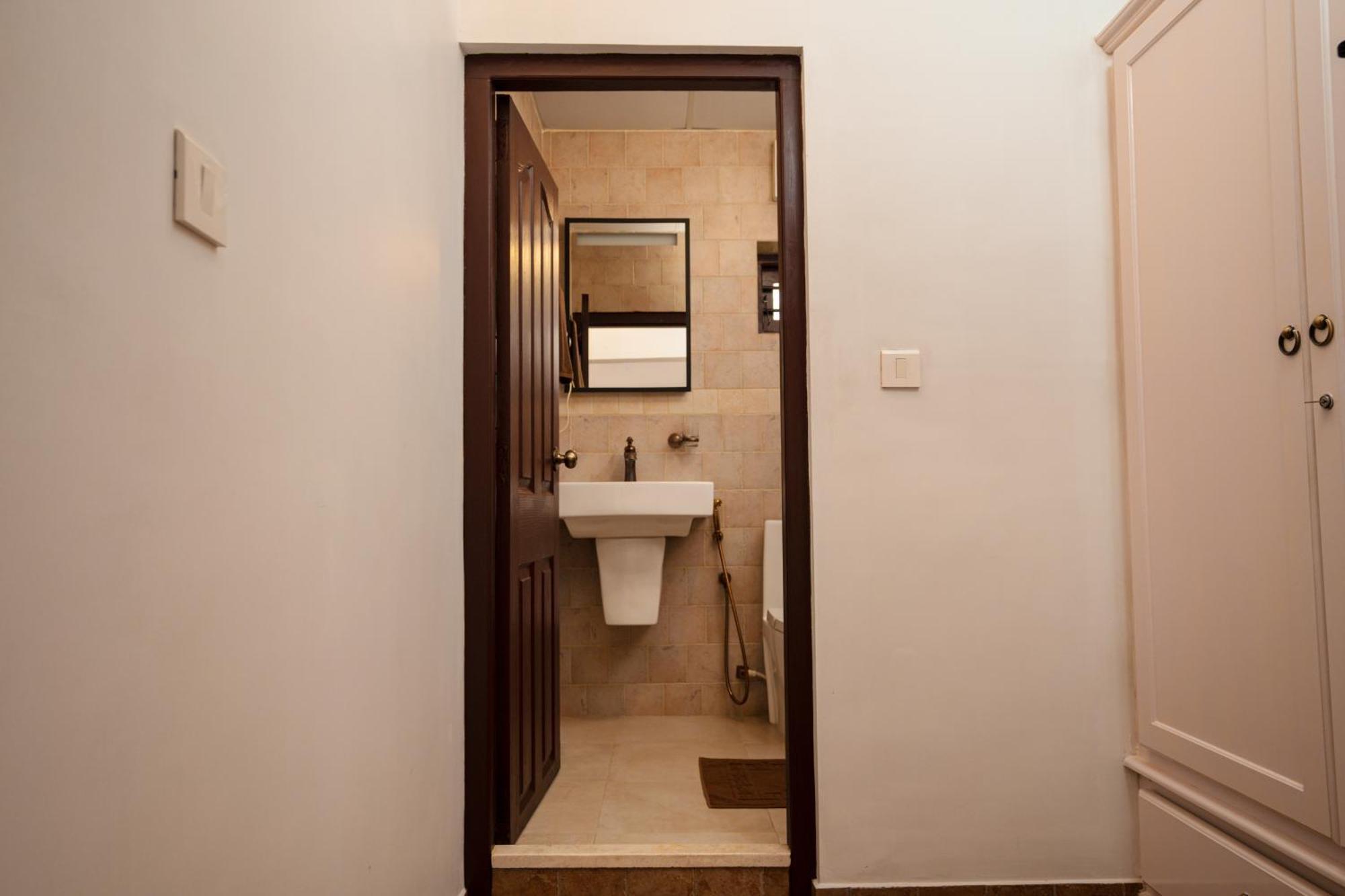 Kochi Solo Inn By Hawk Hospitality מראה חיצוני תמונה