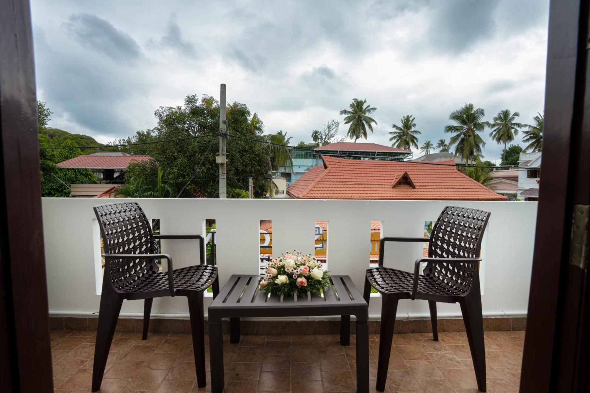 Kochi Solo Inn By Hawk Hospitality מראה חיצוני תמונה
