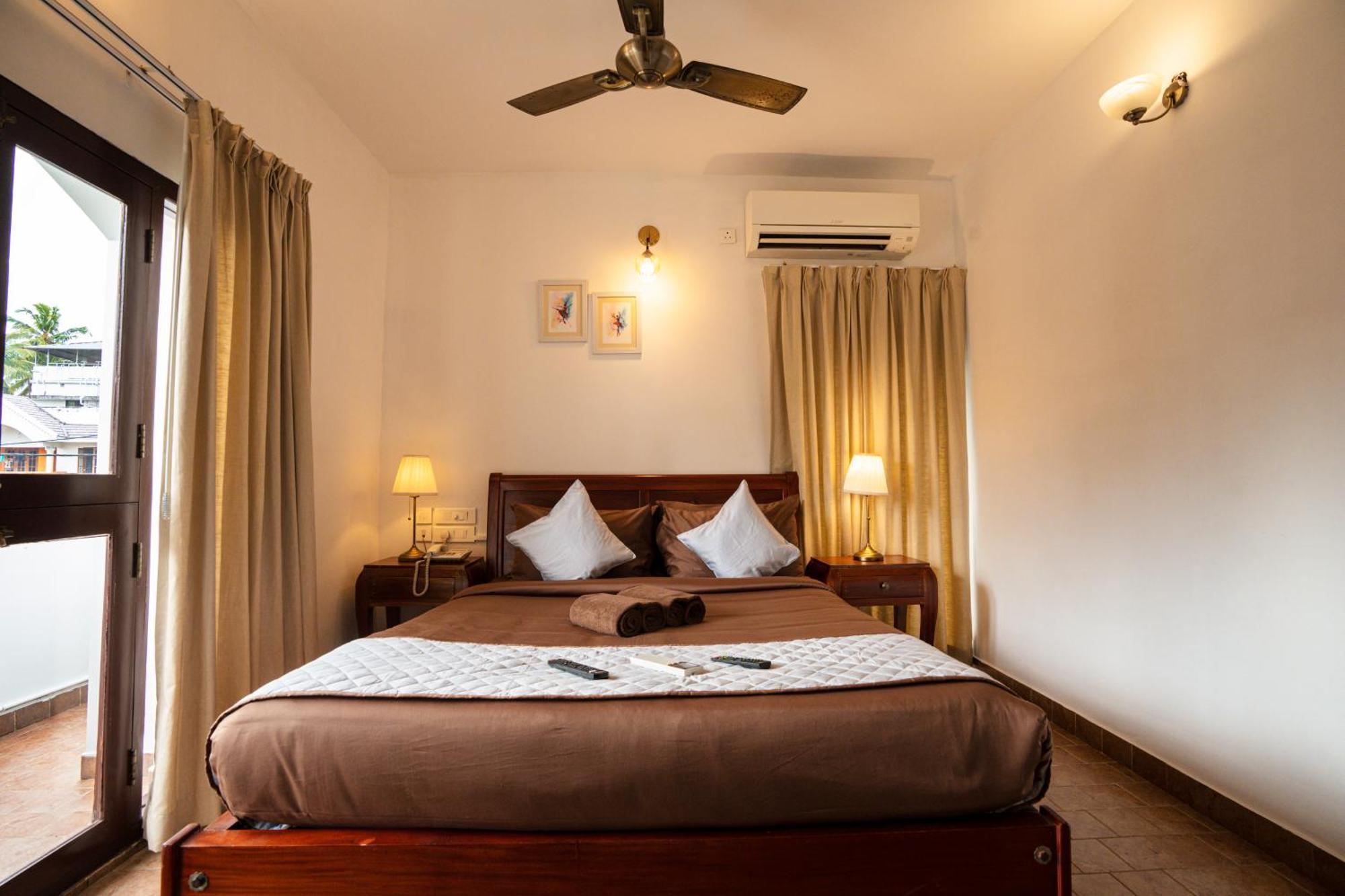 Kochi Solo Inn By Hawk Hospitality מראה חיצוני תמונה